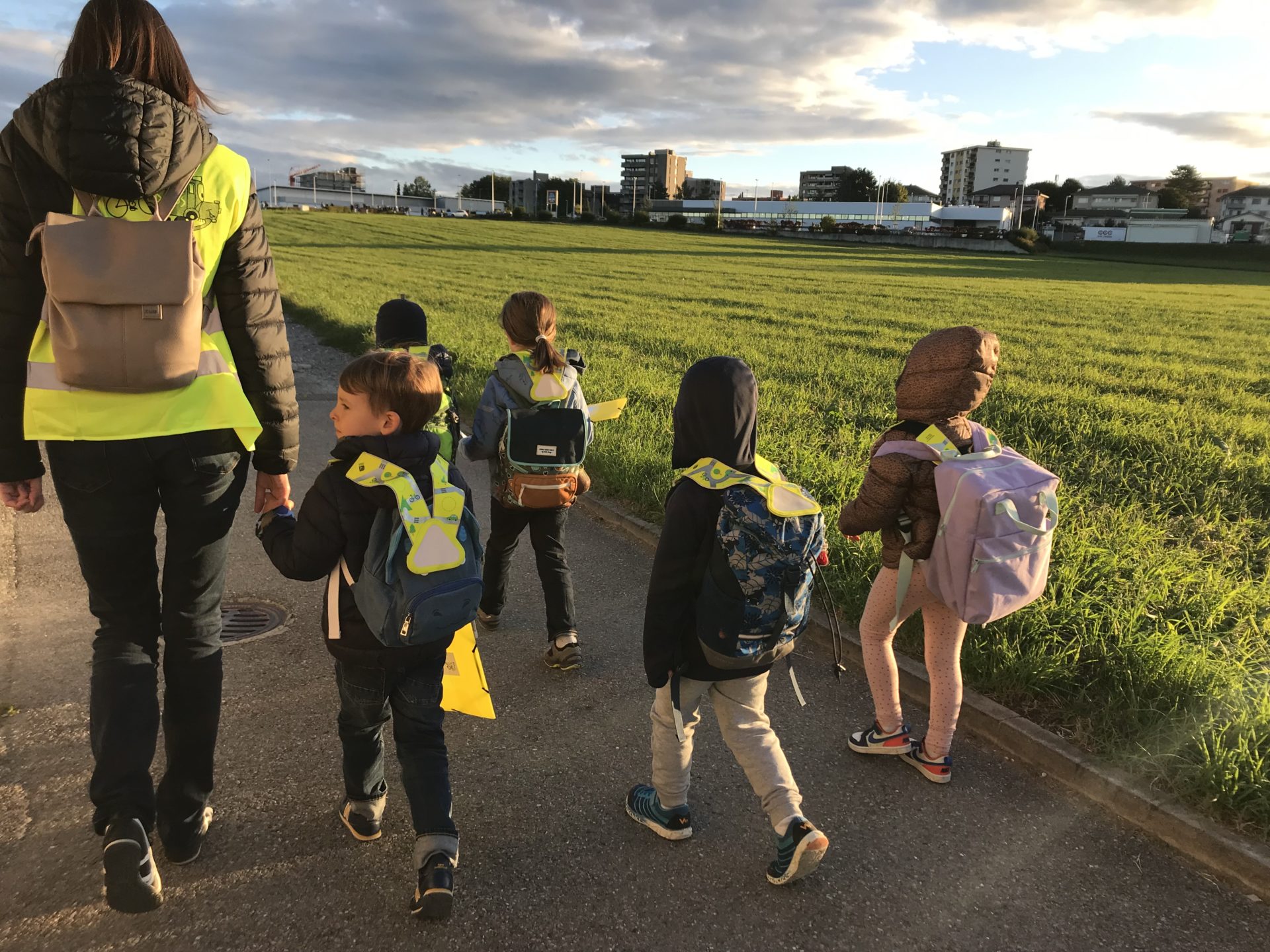 Pedibus: un modèle de transport dual pour promouvoir la mobilité durable des enfants